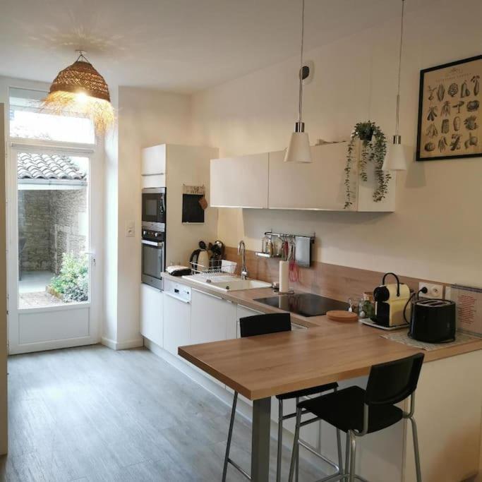 Agreable Maison De Ville, De 1 A 6 Personnes, A 5 Min A Pied Du Centre De Cognac
