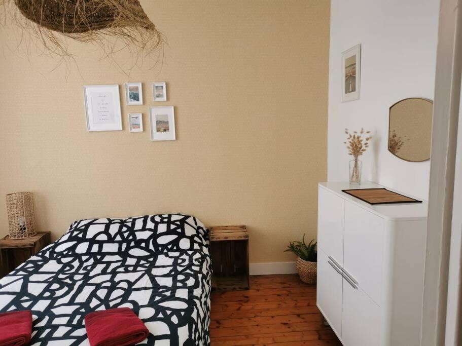 Agreable Maison De Ville, De 1 A 6 Personnes, A 5 Min A Pied Du Centre De Villa Cognac
