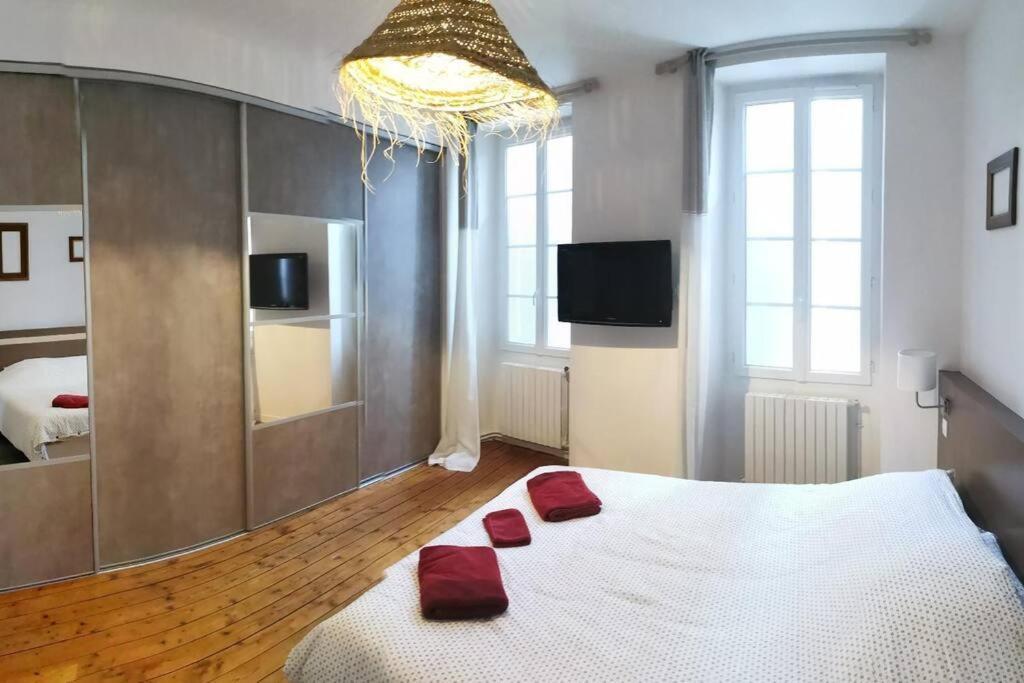 Agreable Maison De Ville, De 1 A 6 Personnes, A 5 Min A Pied Du Centre De